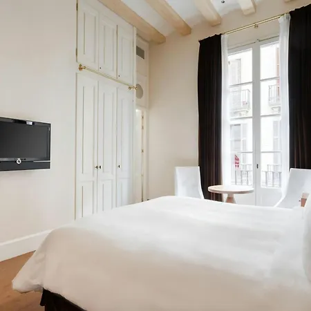 Do Placa Reial Hotel Gothic Quarter, Sonder By Marriott Bonvoy Barcelona Exterior photo