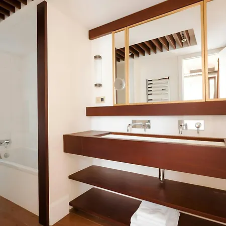 Do Placa Reial Hotel Gothic Quarter, Sonder By Marriott Bonvoy Barcelona Exterior photo