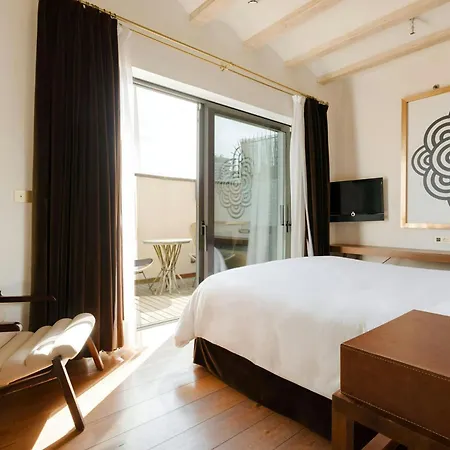 Do Placa Reial Hotel Gothic Quarter, Sonder By Marriott Bonvoy Barcelona Exterior photo