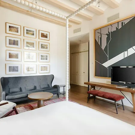 Do Placa Reial Hotel Gothic Quarter, Sonder By Marriott Bonvoy Barcelona Exterior photo