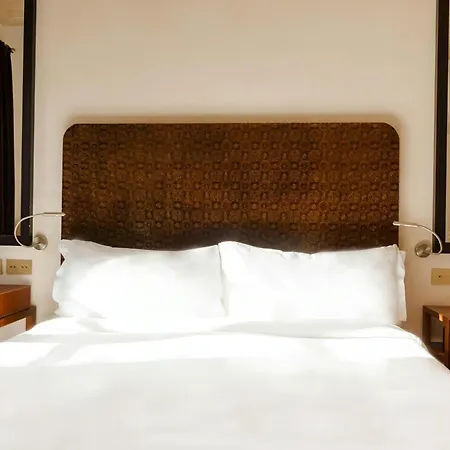 Do Placa Reial Hotel Gothic Quarter, Sonder By Marriott Bonvoy Barcelona Exterior photo