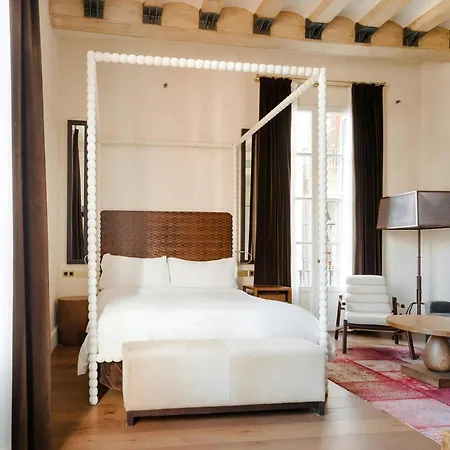 Do Placa Reial Hotel Gothic Quarter, Sonder By Marriott Bonvoy Barcelona Exterior photo