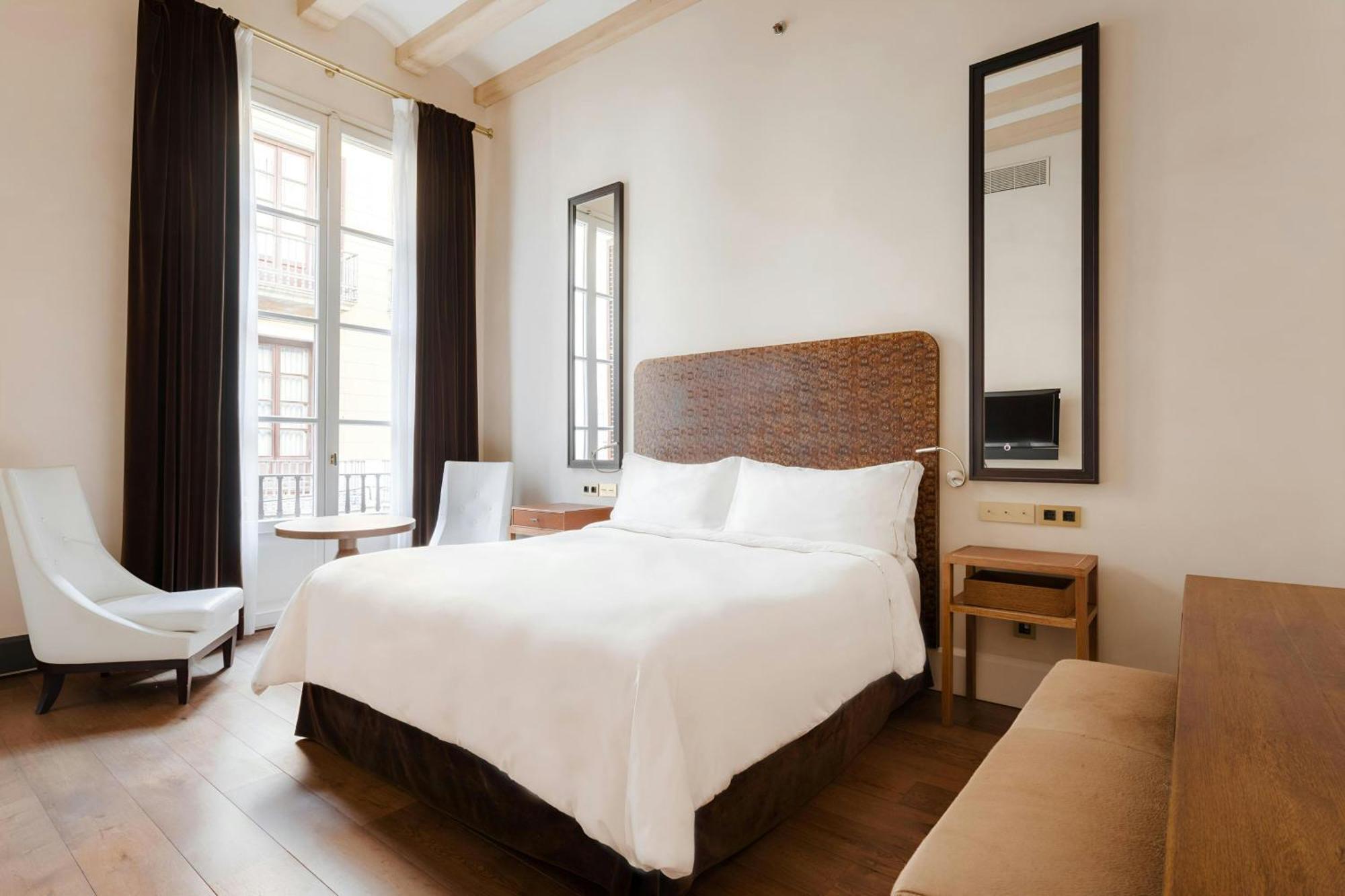 Hotel Sonder Do Plaça Reial 5*
